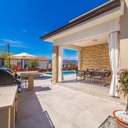 Holiday House Villa Andro Pinezići 外观 照片