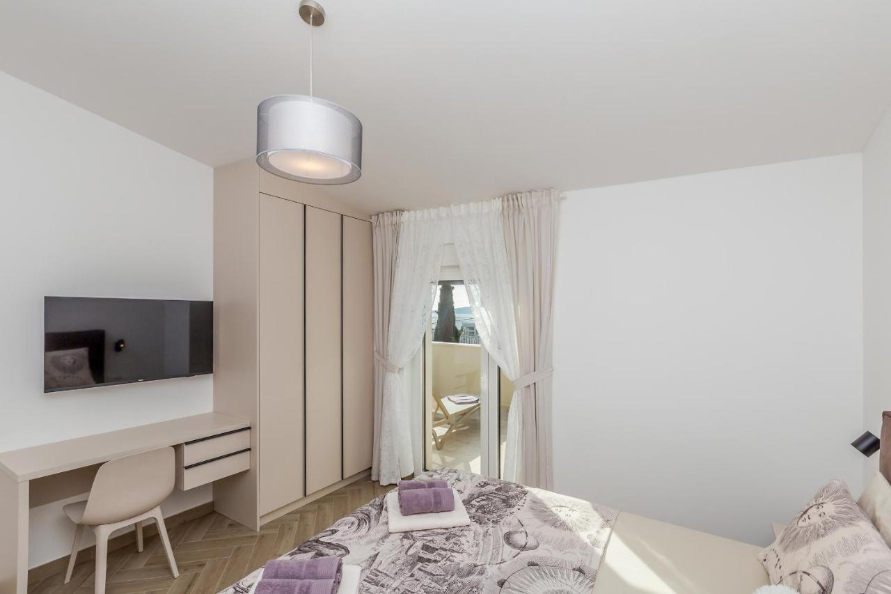 Holiday House Villa Andro Pinezići 外观 照片
