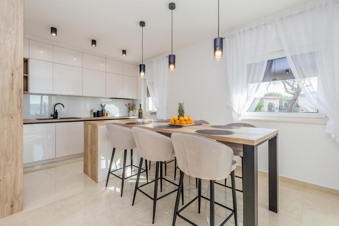 Holiday House Villa Andro Pinezići 外观 照片