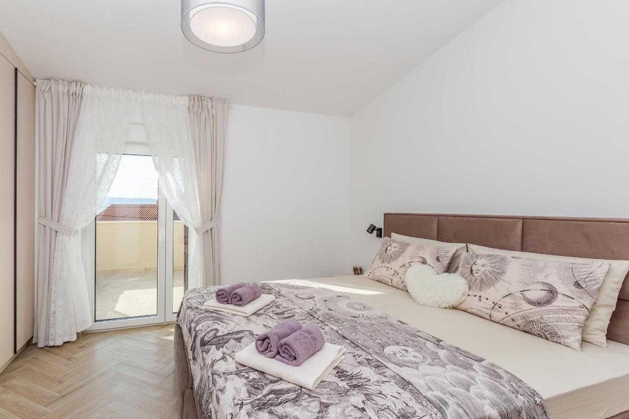 Holiday House Villa Andro Pinezići 外观 照片