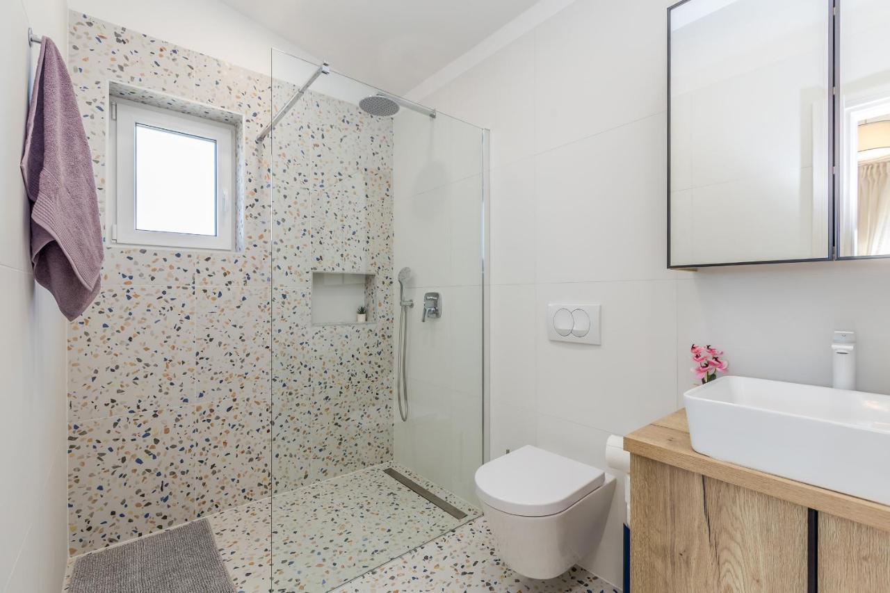 Holiday House Villa Andro Pinezići 外观 照片