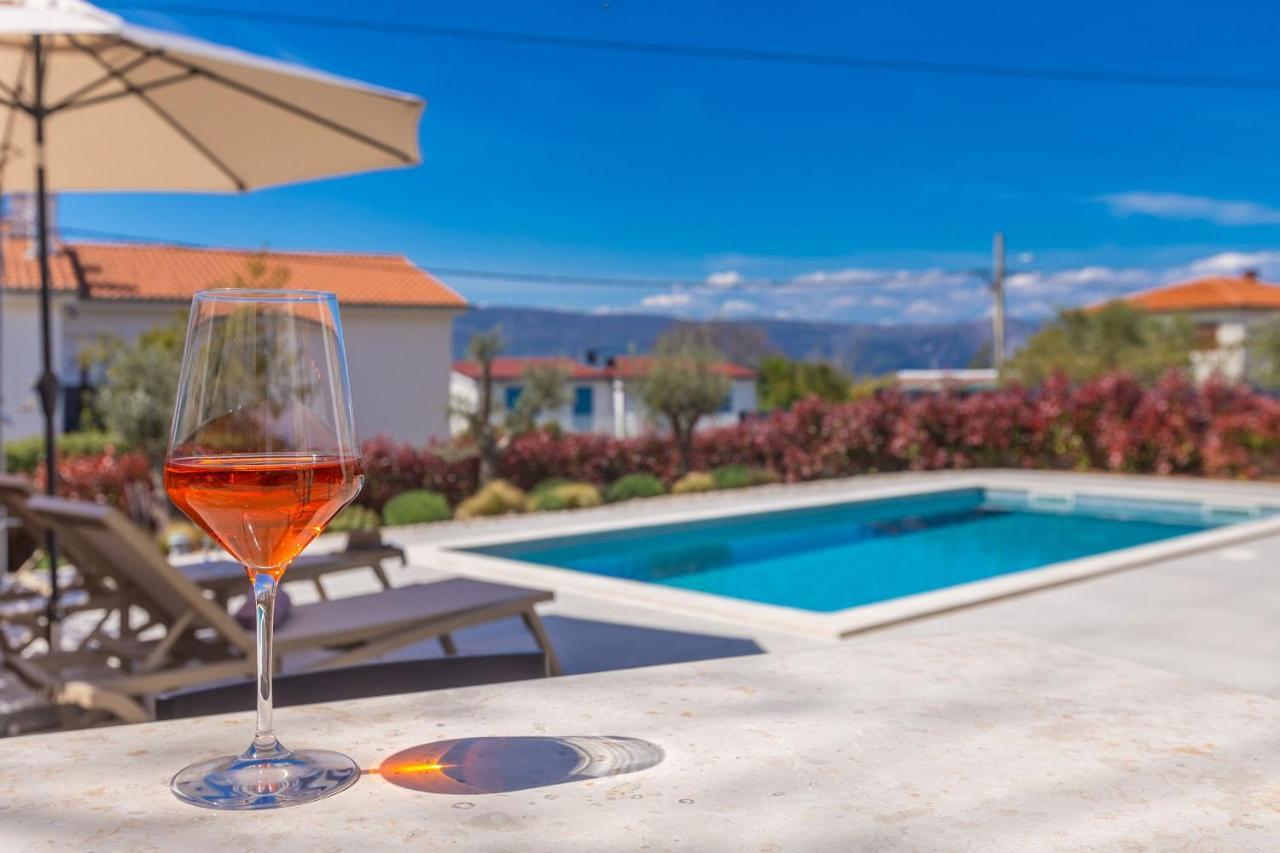 Holiday House Villa Andro Pinezići 外观 照片