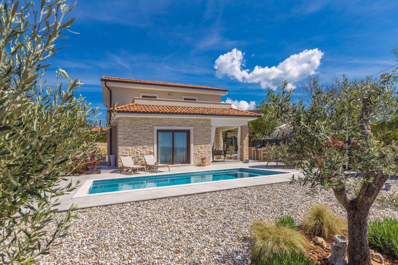 Holiday House Villa Andro Pinezići 外观 照片