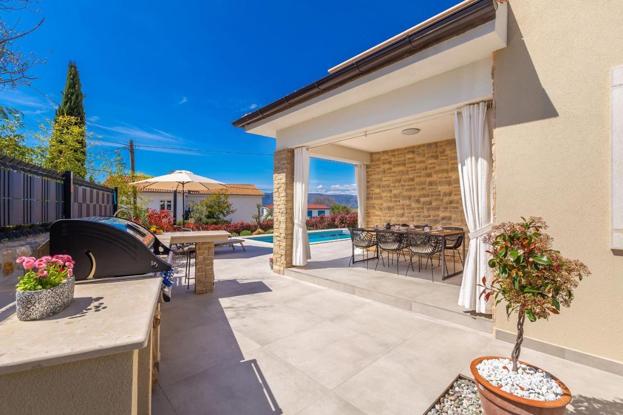 Holiday House Villa Andro Pinezići 外观 照片